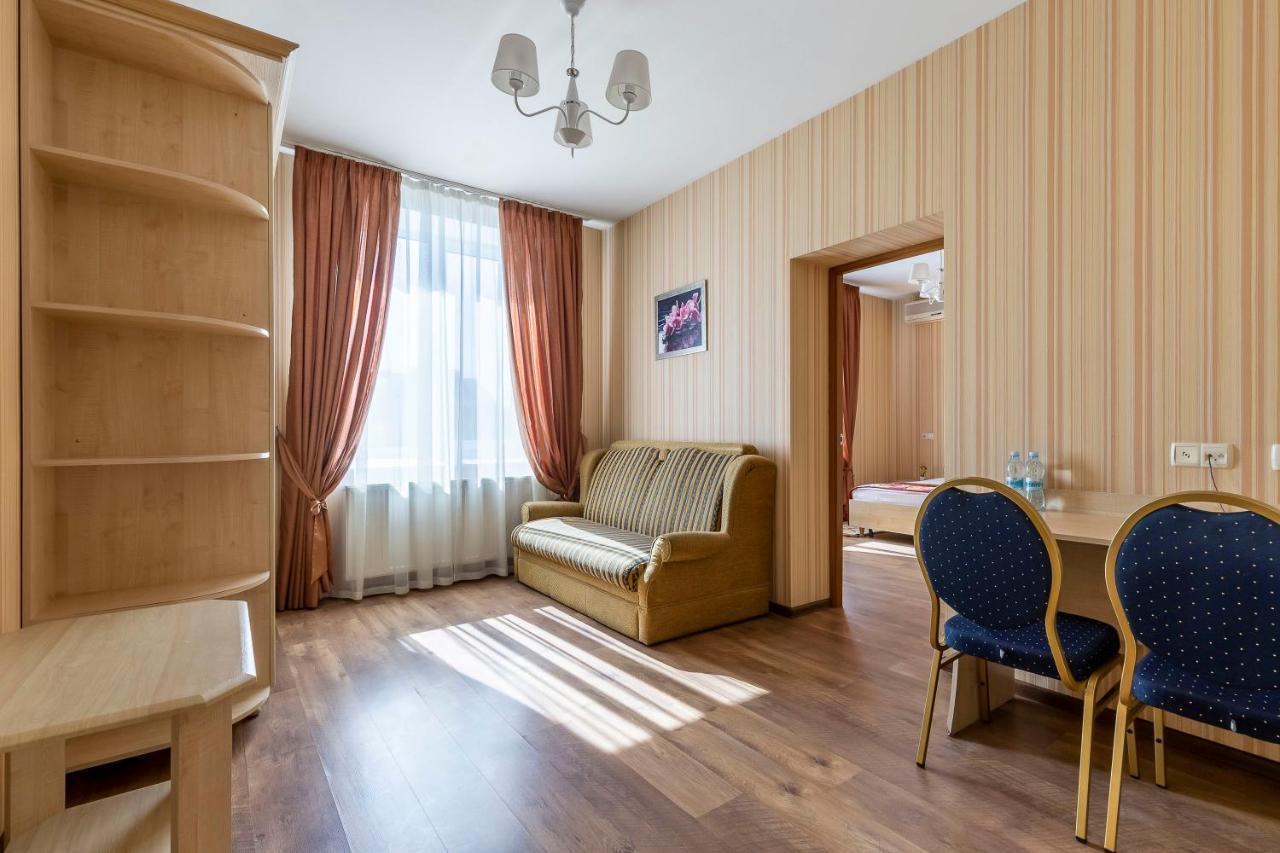 Гостиница Siesta Киев Sofiivska Borshchahivka Bagian luar foto
