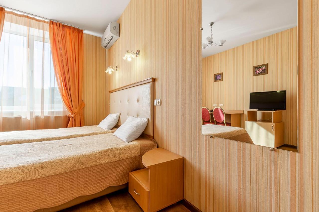 Гостиница Siesta Киев Sofiivska Borshchahivka Bagian luar foto