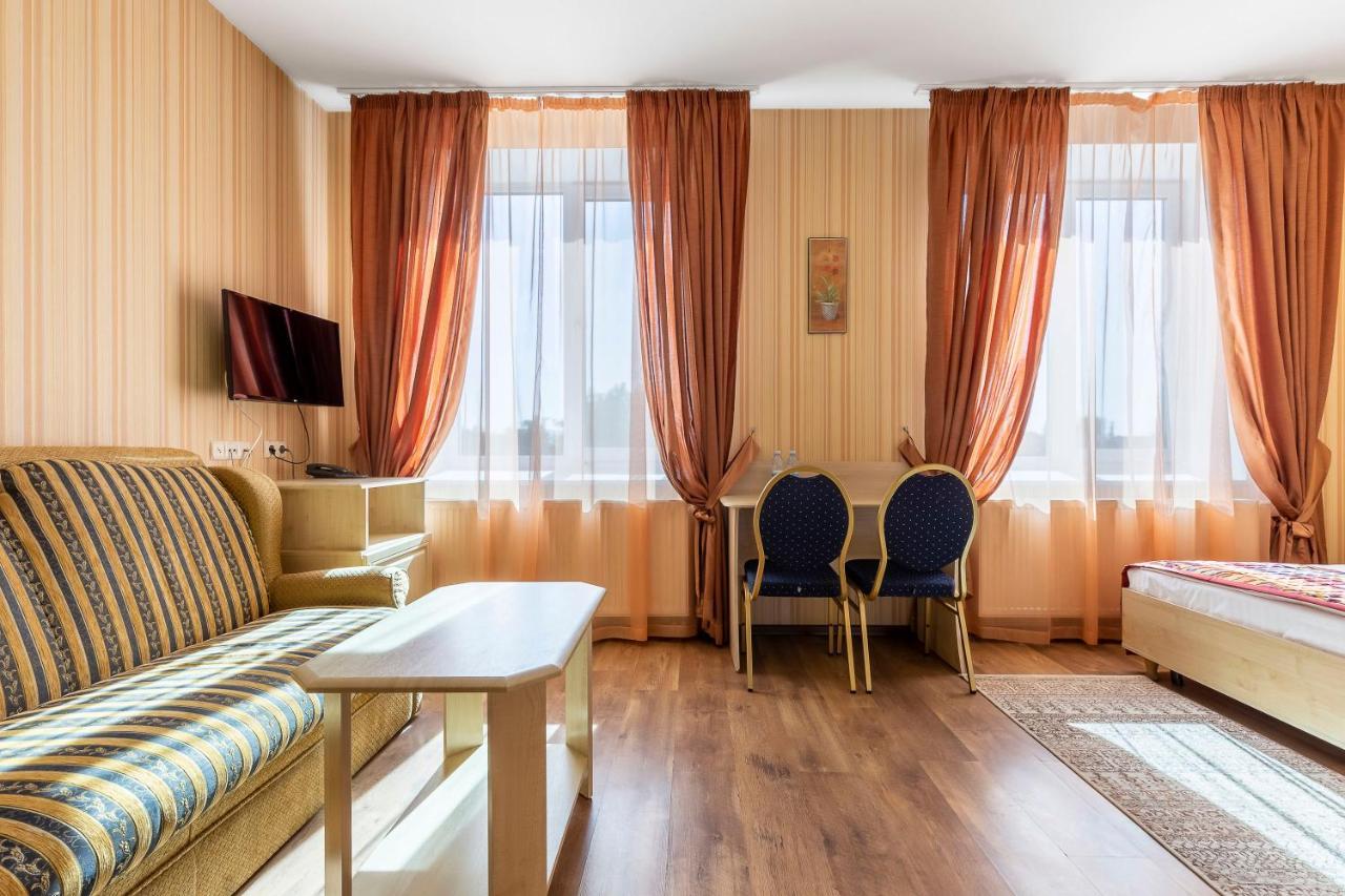 Гостиница Siesta Киев Sofiivska Borshchahivka Bagian luar foto