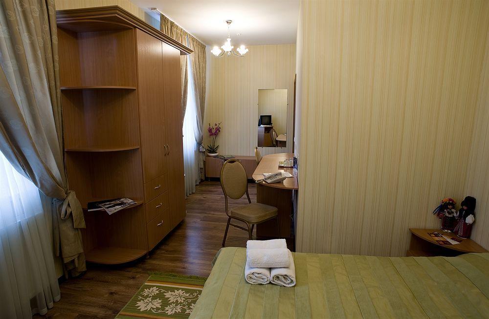 Гостиница Siesta Киев Sofiivska Borshchahivka Bagian luar foto